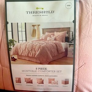 New pink Conforter with tags